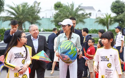 Ngôi sao điện ảnh Dương Tử Quỳnh thảo luận bàn tròn với các "đại sứ nhỏ" Vinschool