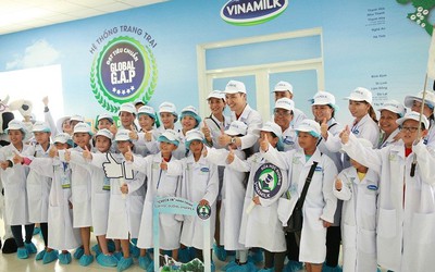 Học sinh hào hứng tự “khám phá” hành trình sữa học đường Vinamilk