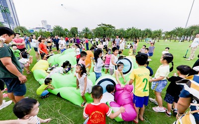 “Nụ cười Việt Nam” toả sáng trên tháp Landmark 81 truyền đi thông điệp hòa bình