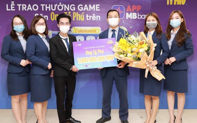 “Săn Ong Tỷ Phú" trên app MBBank, khách hàng trúng 1 tỷ đồng