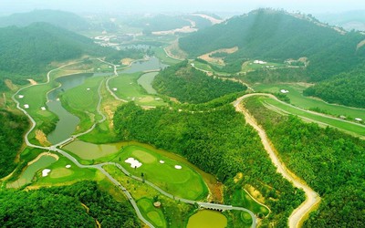 Nhiều lợi thế giúp Hòa Bình trở thành “thủ phủ golf”