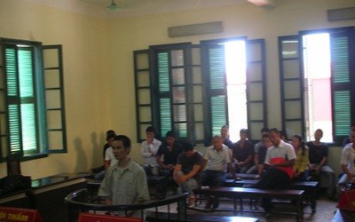 Án chung thân cho kẻ đổ xăng đốt em gái