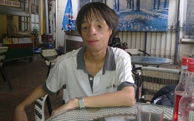Chàng trai thoát khỏi “tử thần”, đỗ hai trường đại học