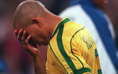 Ronaldo bị mua độ trước chung kết World Cup 1998? (2)