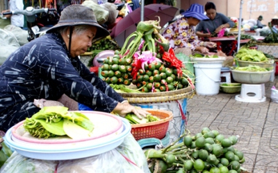 Chợ trầu cau duy nhất sót lại giữa Sài thành