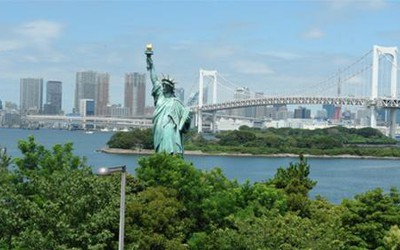 Tokyo, lạ lẫm mà ấm tình