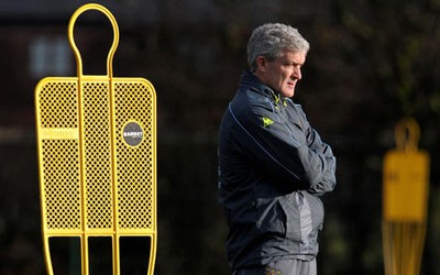 Mark Hughes muốn làm HLV của Chelsea