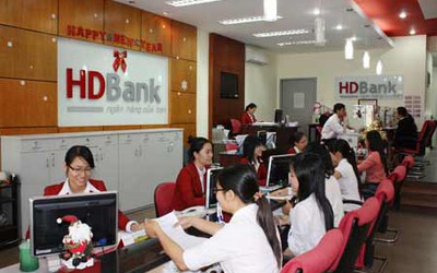 Cảnh sát "xử" HDbank huy động vượt trần