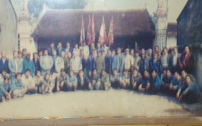 Bí mật dòng họ được hai triều đại đối nghịch mang ơn