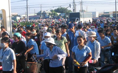 Hoãn tăng lương vào năm 2013, 22 triệu lao động gặp khó