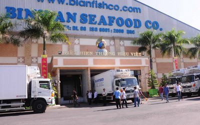 Những công nhân đầu tiên của Bianfishco trở lại làm việc