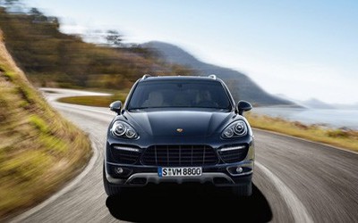 Porsche ưu đãi đặc biệt khi mua xe Cayenne 2012