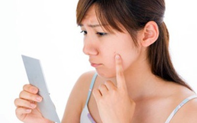 Thiếu nữ điêu đứng vì triệt nốt ruồi sát phu