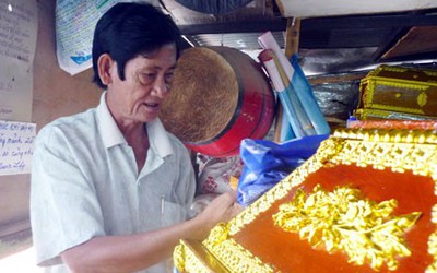 Cả đời nghĩa hiệp với những linh hồn bất hạnh