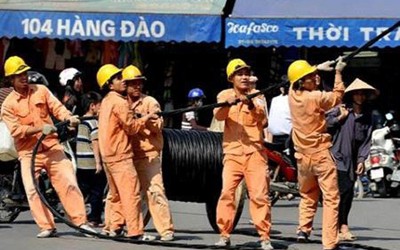 Những lùm xùm quanh chuyện lỗ lãi của EVN và giá điện