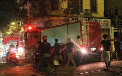 Hỏa hoạn thiêu rụi trụ sở một doanh nghiệp