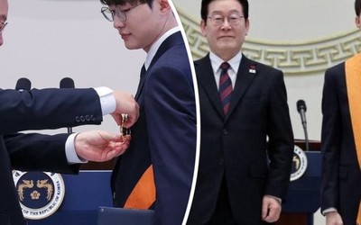 Liên Minh Huyền Thoại: Faker nhận huân chương "Rồng Xanh", sánh ngang Son Heung-min