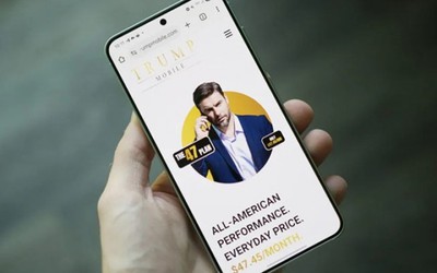 Đặt mua điện thoại nhà ông Trump và cái kết sau ba tháng