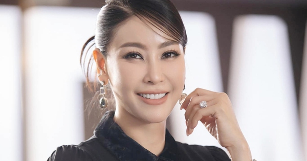 Cuộc sống sang chảnh trong biệt thự trăm tỷ của Hoa hậu Hà Kiều Anh