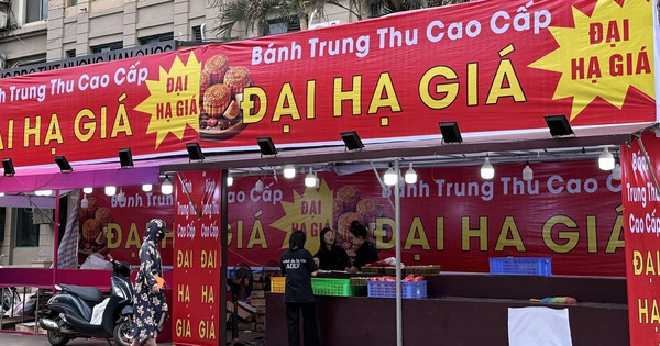 Đại hạ giá nhưng vẫn ế ẩm, bánh trung thu sau rằm sẽ đi về đâu?