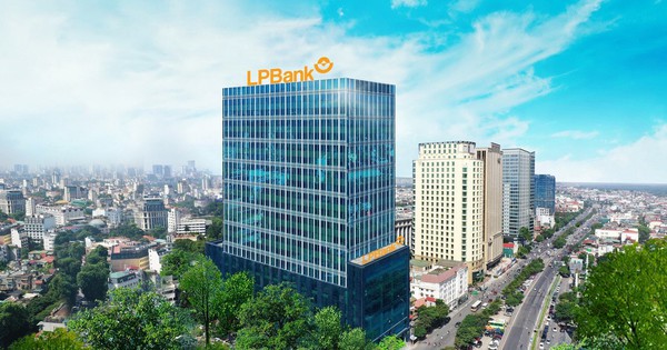 LPBank muốn mua 5% vốn cổ phần của FPT