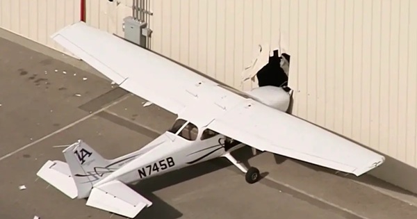 Vụ trộm máy bay “dở khóc dở cười” tại Mỹ