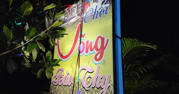 Phát hiện 3 nữ nhân viên bán dâm cho 2 khách nam tại quán cà phê chòi