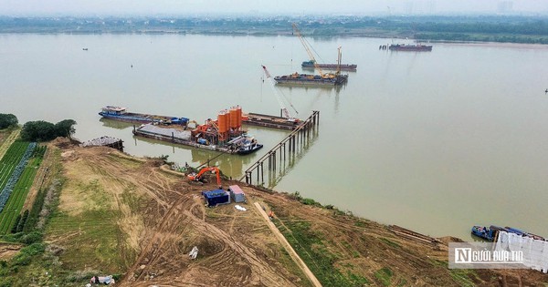 Hà Nội: Cận cảnh thi công cầu Ngọc Hồi vượt sông Hồng trị giá hơn 11.000 tỷ đồng