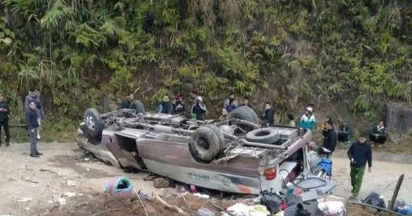 Nguyên nhân vụ lật xe khách chở đoàn thiện nguyện khiến 9 người tử vong