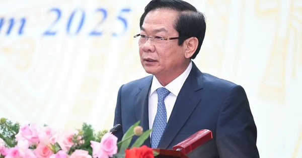 Sửa đổi chính sách tiền lương và phụ cấp, quản lý biên chế gắn vị trí việc làm