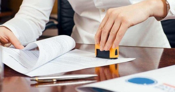 Đề xuất bãi bỏ nhiều loại giao dịch bắt buộc công chứng