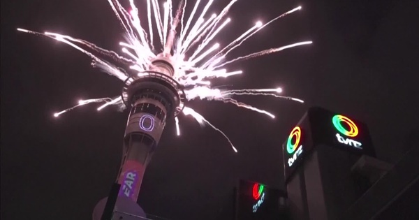 Mãn nhãn với màn pháo hoa chào đón năm mới của New Zealand