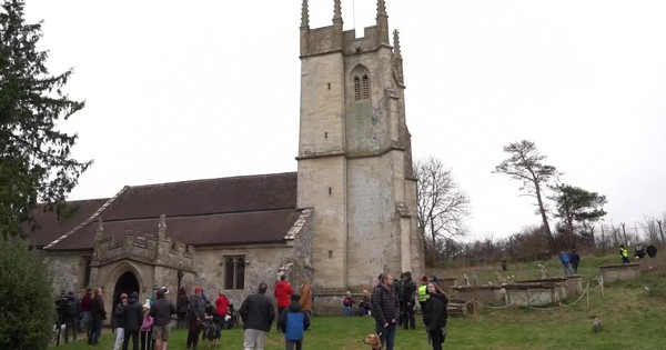 Ngôi làng kỳ lạ chỉ mở cửa tham quan 12 ngày mỗi năm