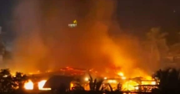 Hộp đêm bốc cháy ngùn ngụt khiến 25 người thiệt mạng