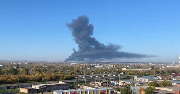 Ukraine gia tăng tấn công hạ tầng dầu mỏ của Nga