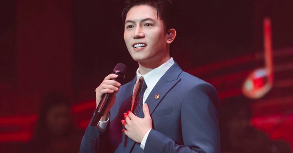 Nam ca sĩ đắt show bậc nhất showbiz và chuyện xúc động đằng sau ca khúc 