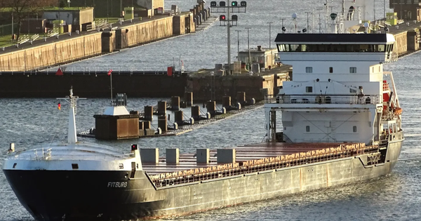 Con tàu dài 132 mét bị bắt giữ ở Phần Lan, lý do là gì?