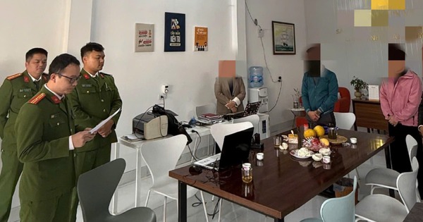 Khởi tố nhóm đối tượng làm giả hồ sơ mua nhà ở xã hội