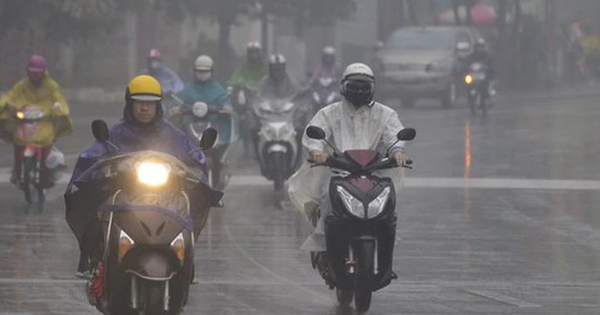 Không khí lạnh suy yếu, miền Bắc vẫn chìm trong mưa phùn và sương mù bao phủ