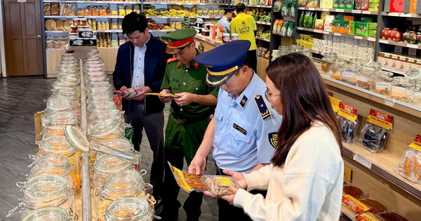 Giữ “thương hiệu” Đà Lạt dịp Tết: Siết chặt hàng giả từ chợ đêm đến online