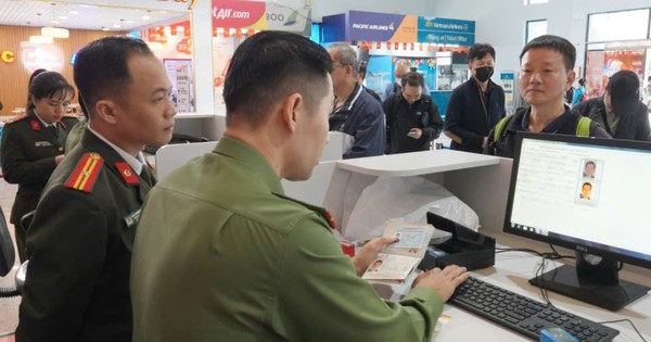 Lực lượng an ninh hàng không giữ bình yên cho mỗi chuyến bay