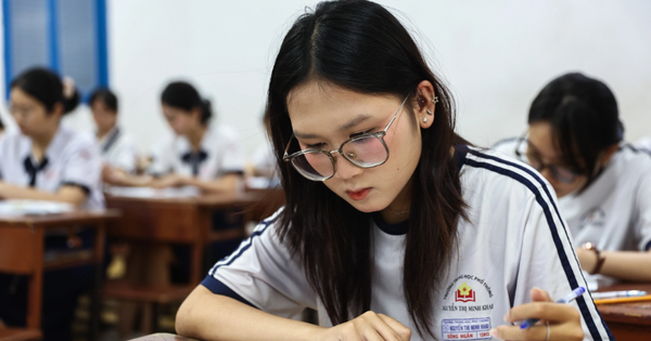 23 tỉnh công bố môn thi thứ 3 vào lớp 10: Vì sao tiếng Anh tiếp tục 