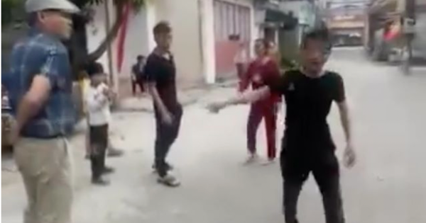 Công an khẩn trương xử lý vụ đòi tiền đỗ xe trái quy định trước cổng chùa Gôi