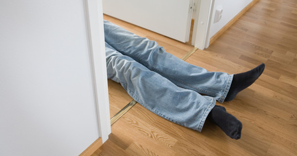 Người đàn ông 16 tuổi tử vong đột ngột sau bữa ăn, nguyên nhân từ thức uống 