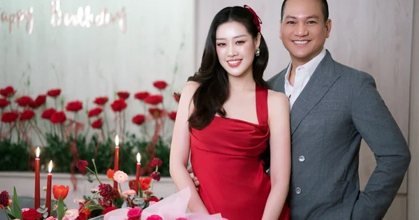 Hoa hậu Khánh Vân bật khóc khi được chồng hơn 17 tuổi làm điều đặc biệt