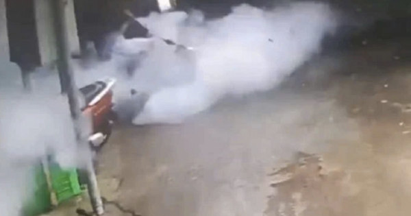 Đang bơm nước rửa lưới phơi cá, bất ngờ có tiếng nổ lớn 3 người thương vong