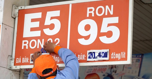 Giá xăng dầu ngày 26/2: Đồng loạt tăng