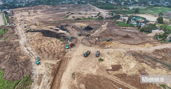 Bên trong đại công trường thi công hồ điều hoà rộng hơn 36ha ở Hà Nội