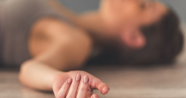 Người phụ nữ 41 tuổi tử vong ngay trên giường, bác sĩ lắc đầu cảnh báo thói quen 