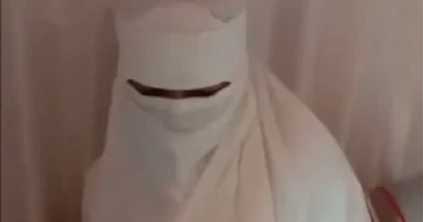 Cô dâu 20 tuổi ngất xỉu khi nhìn thấy nhan sắc của chú rể 69 tuổi